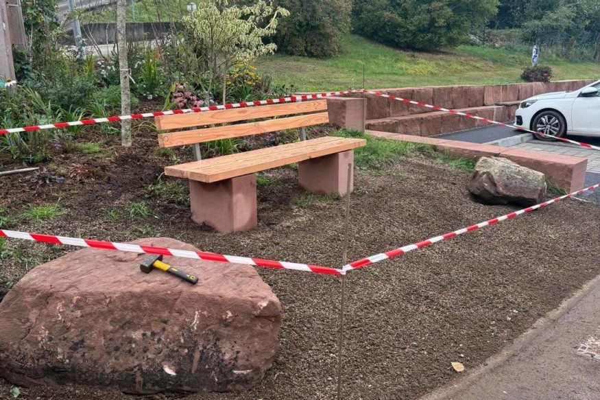 À Soucht, un banc symbole de solidarité entre les générations